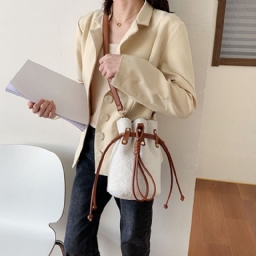 Tavalliset Tynnyrin Muotoiset Crossbody-Laukut