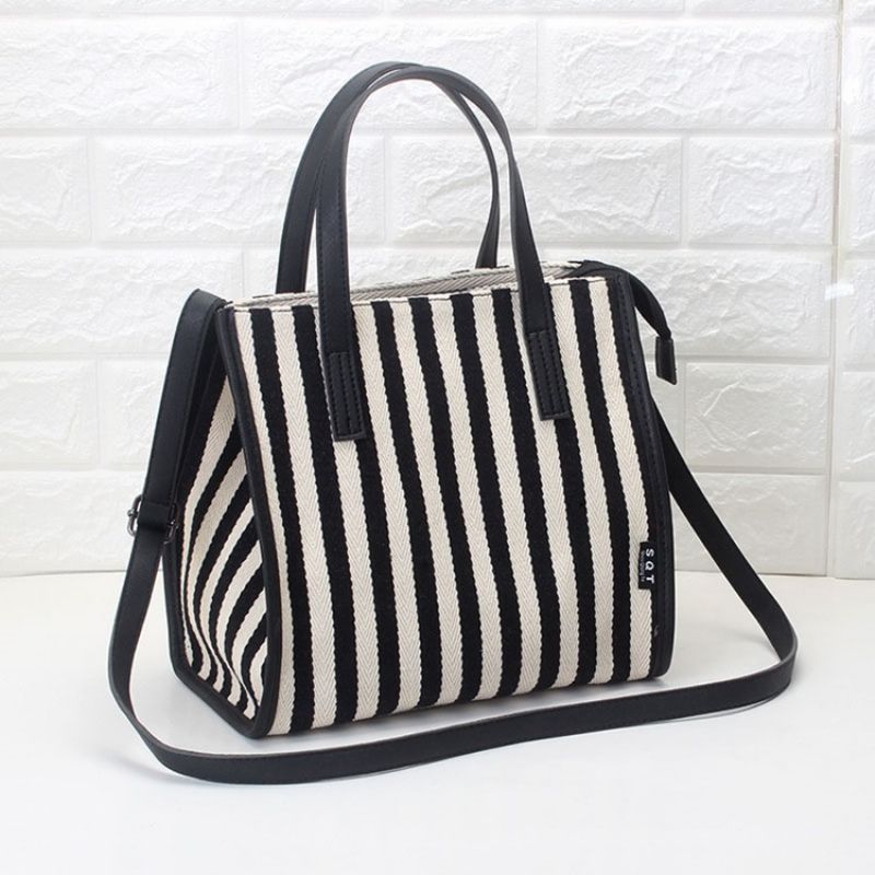 Canvas Thread Stripe Wing Kassit